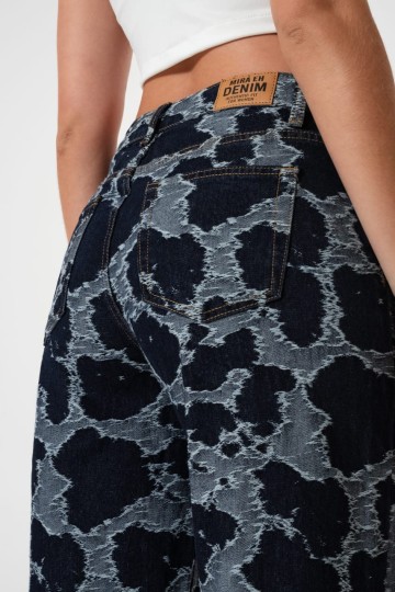 art. LY086-2 Jean rigido boradado