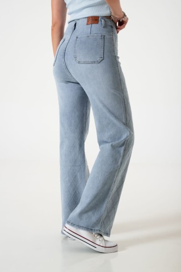 A25R05 Jean wide leg elastizado rombos strass