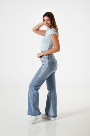 Jean wide leg elastizado recorte y strass art. A25R01