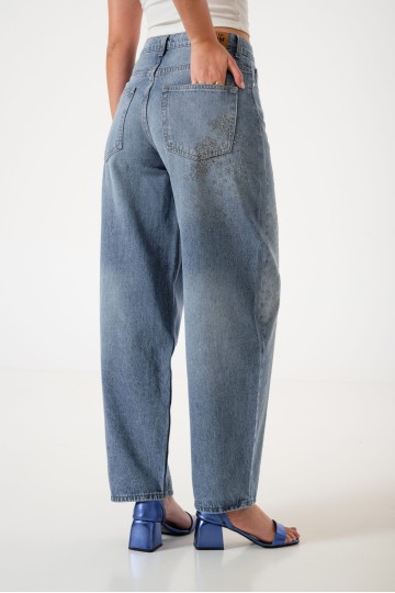 AL-2 Jean rigido con strass