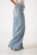 LY-072 Jean maxi wide leg rigido con puntilla
