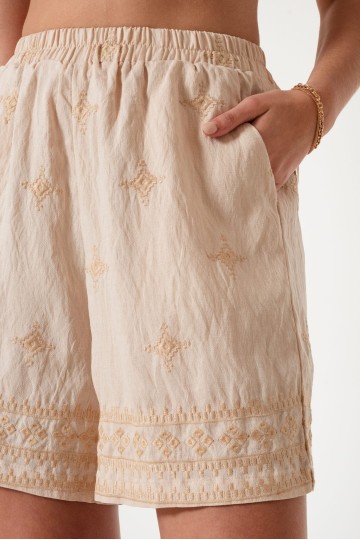 Q003 Conjunto de lino bordado