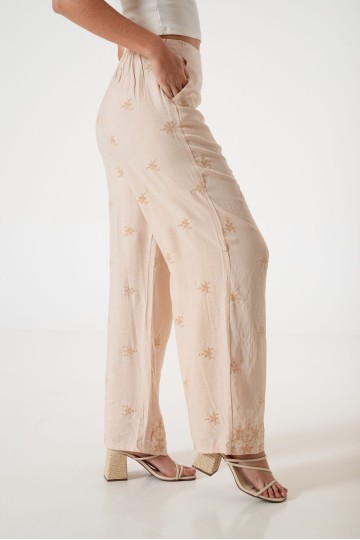 Q005 Conjunto lino bordado