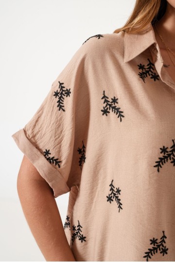 Q006 Conjunto lino bordado