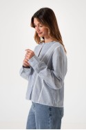 Q011 Camisa rayada con broderie