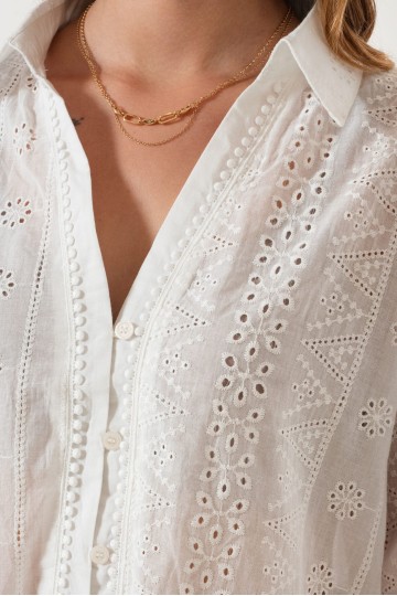 Q013 Camisa broderie