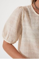 Q016 Blusa Broderie