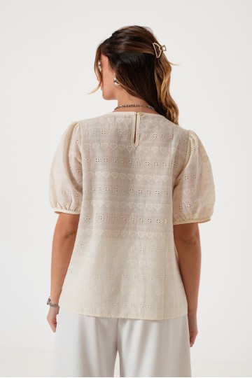 Q016 Blusa Broderie