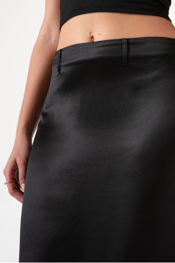 art. 23083-1 Pollera seda saten