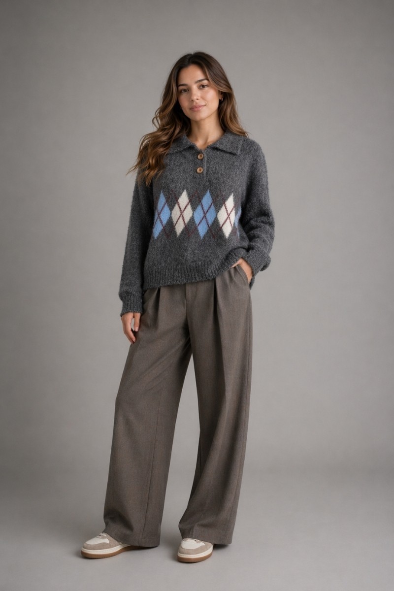 A02 SWEATER CUELLO POLO ROMBO